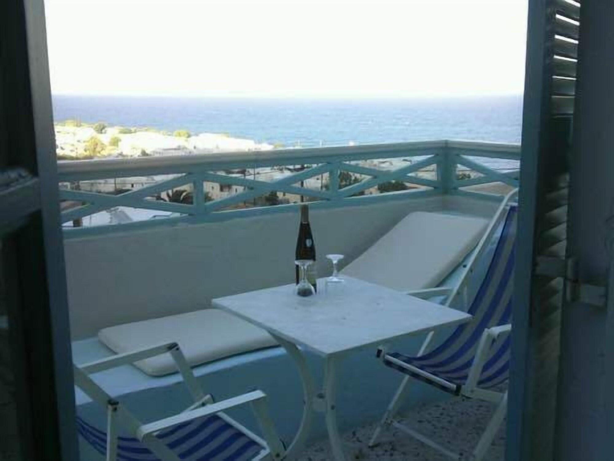 Appart hôtel Anneta Kamári